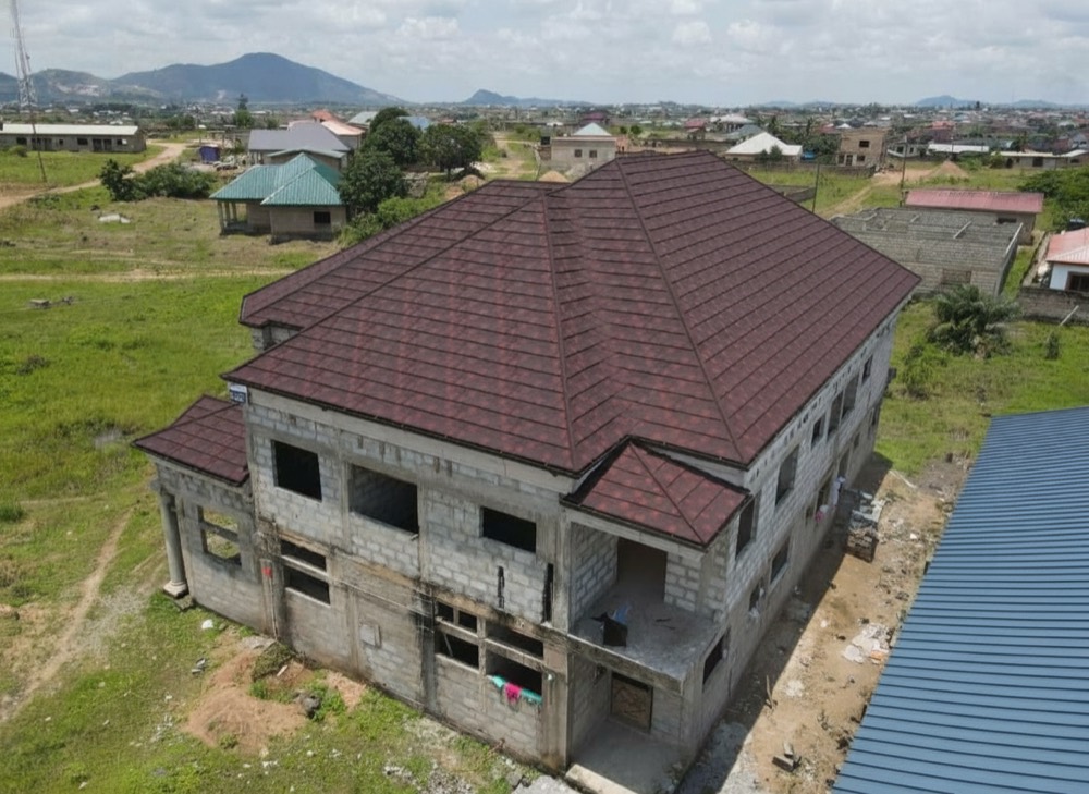 Two-storey residence roof